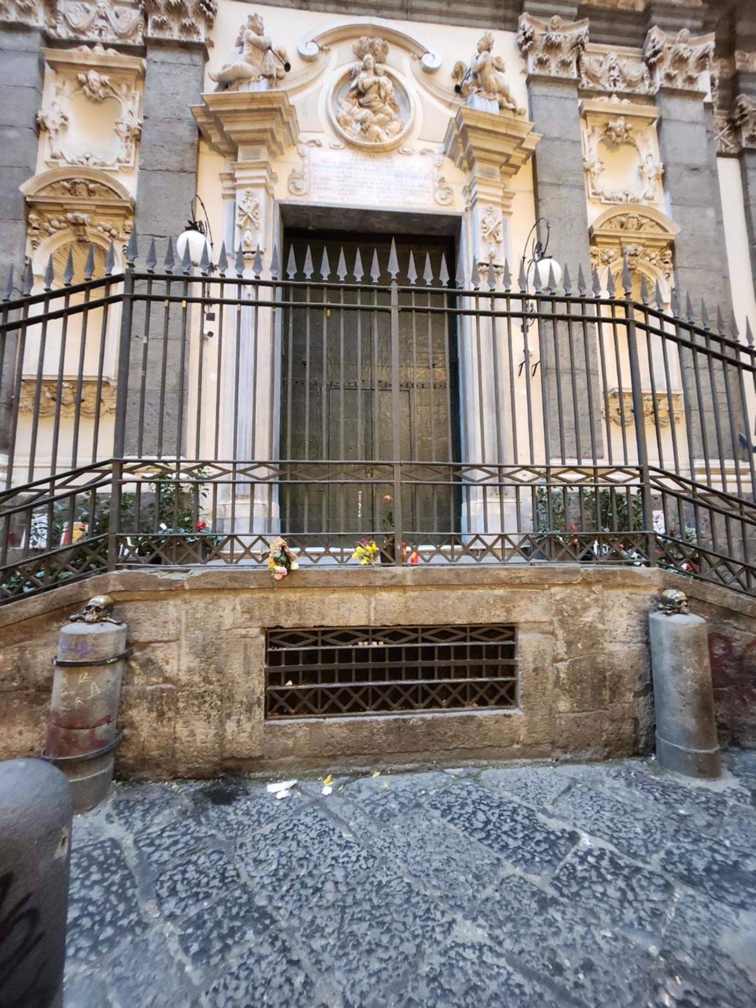 Appartamento Charlotte House Napoli Esterno foto