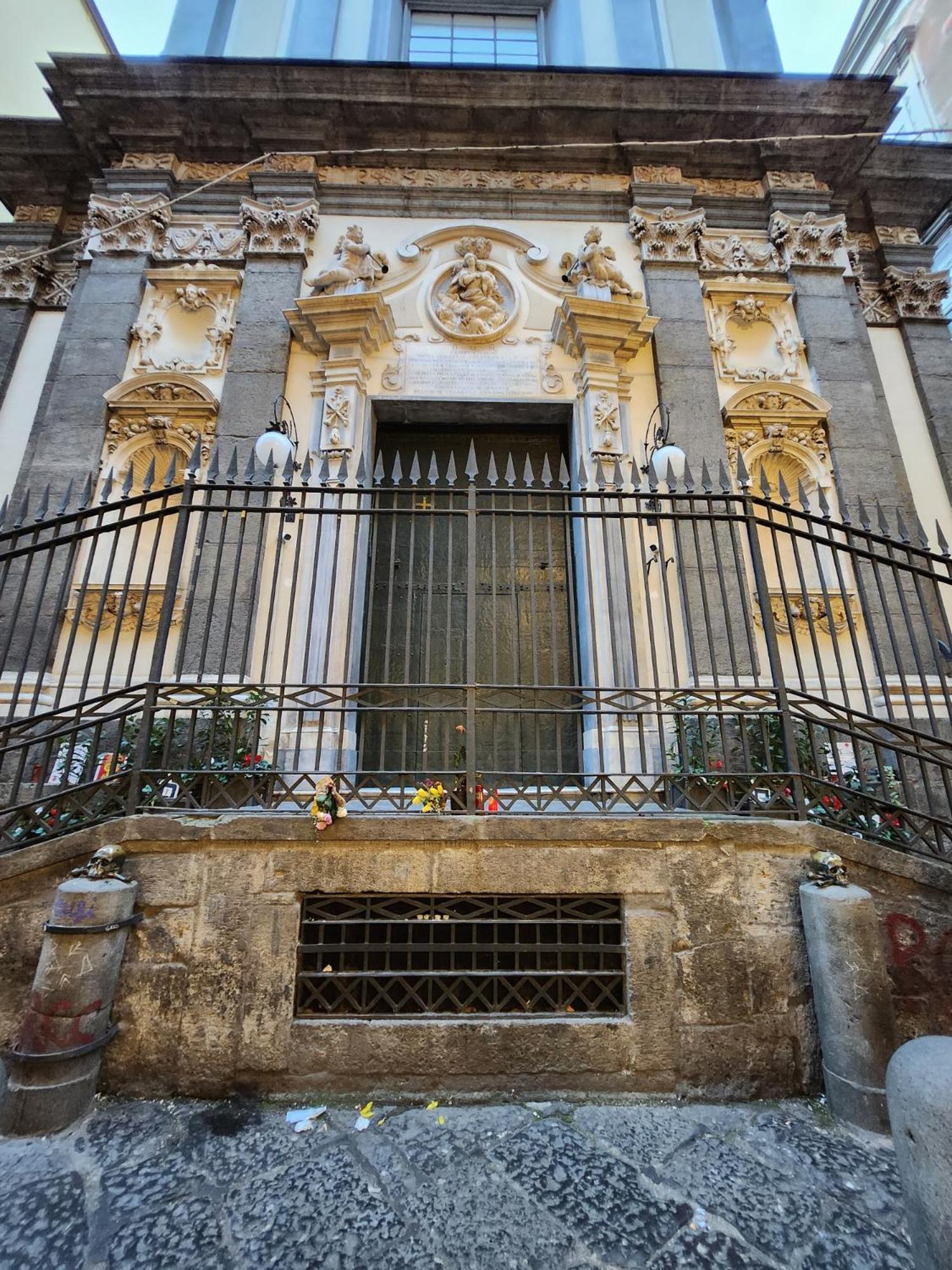 Appartamento Charlotte House Napoli Esterno foto