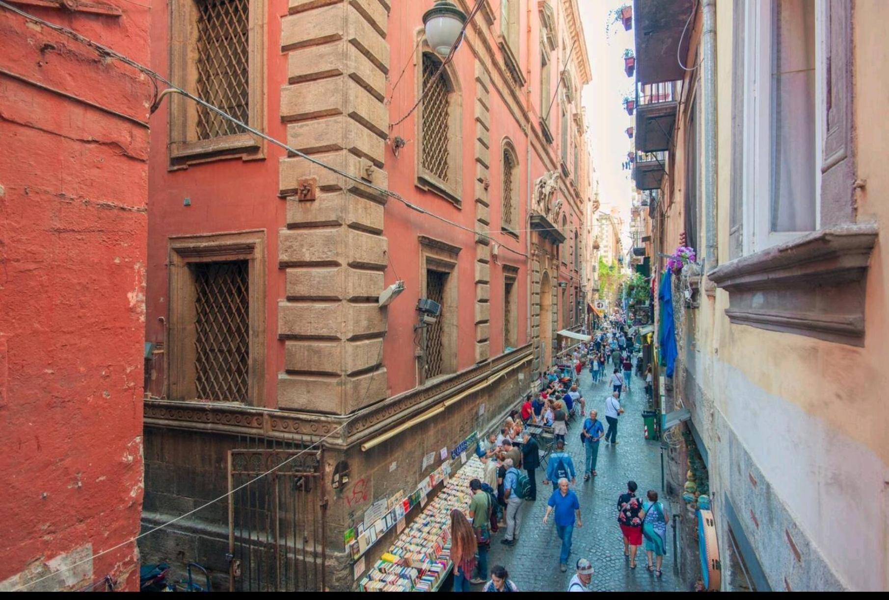 Appartamento Charlotte House Napoli Esterno foto