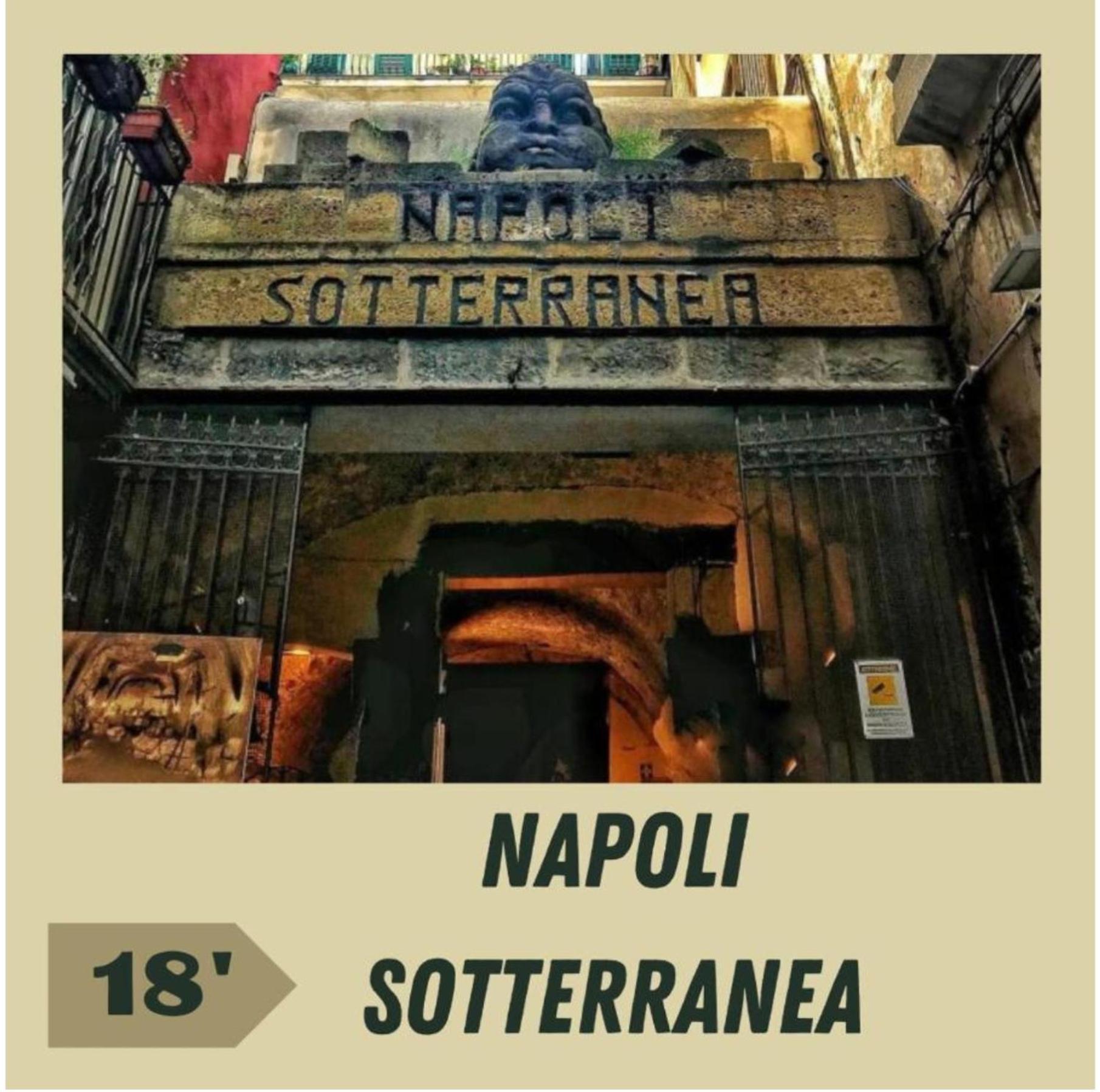 Appartamento Charlotte House Napoli Esterno foto